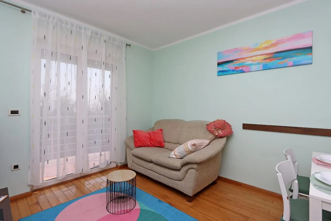 Starry Night - Smart Tv, Extra Big Bed, Big Bathtub, Private Parking, Sea View, Wifi, 2Bedrooms Volosko
